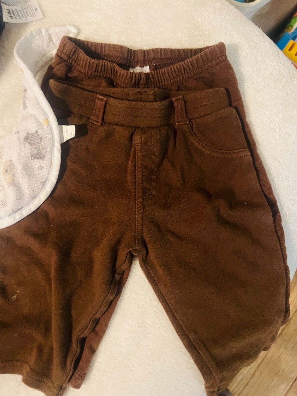 Lot 6-9 mo Boys Pants Onsie Bibs - Picture 6 of 7